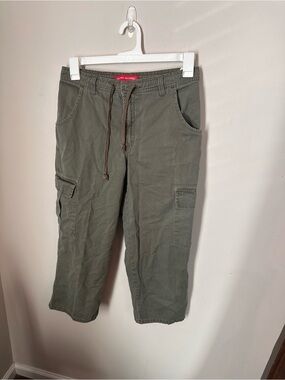 Gloria Vanderbilt Olive Cargo Capri